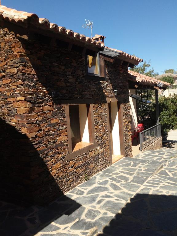 El Egio Pension Cervera de Buitrago Buitenkant foto