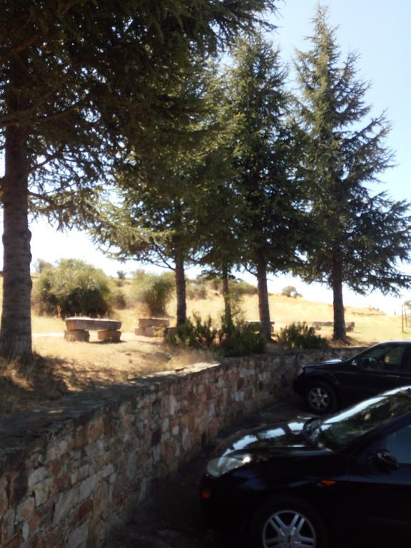 El Egio Pension Cervera de Buitrago Buitenkant foto