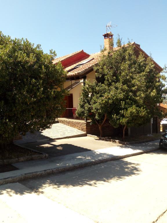 El Egio Pension Cervera de Buitrago Buitenkant foto