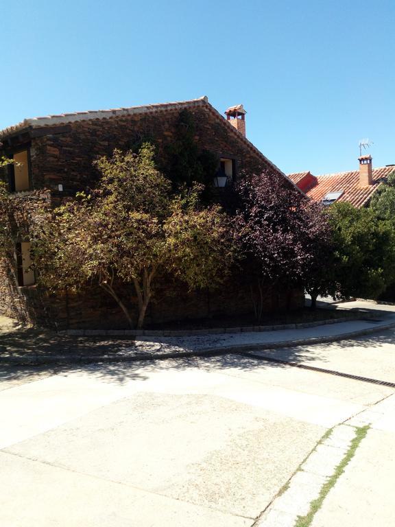 El Egio Pension Cervera de Buitrago Buitenkant foto