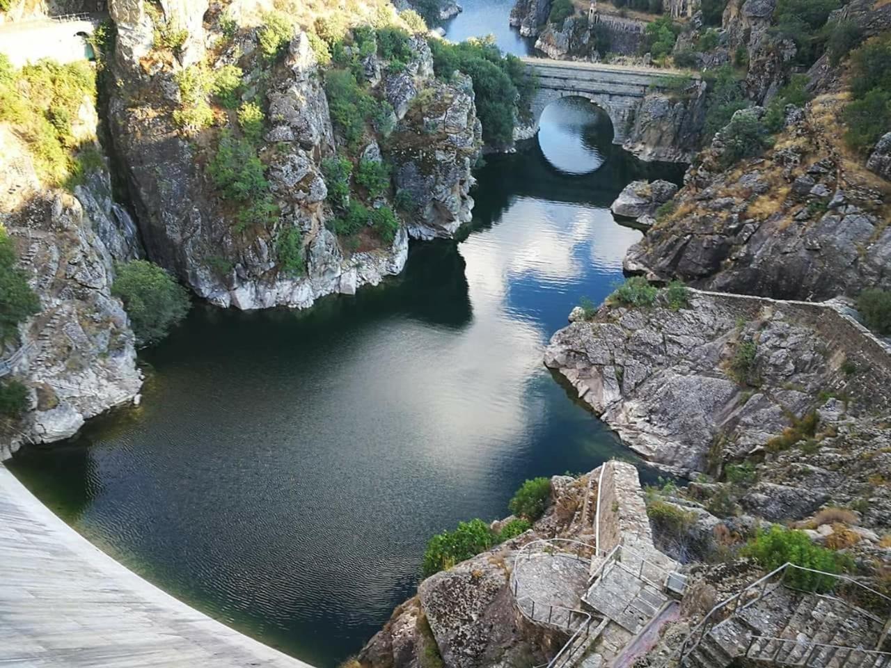 El Egio Pension Cervera de Buitrago Buitenkant foto